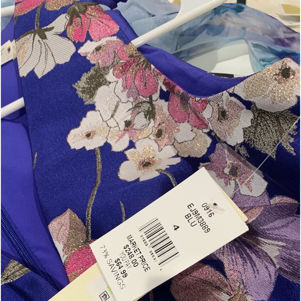 Beautiful size 4 dress